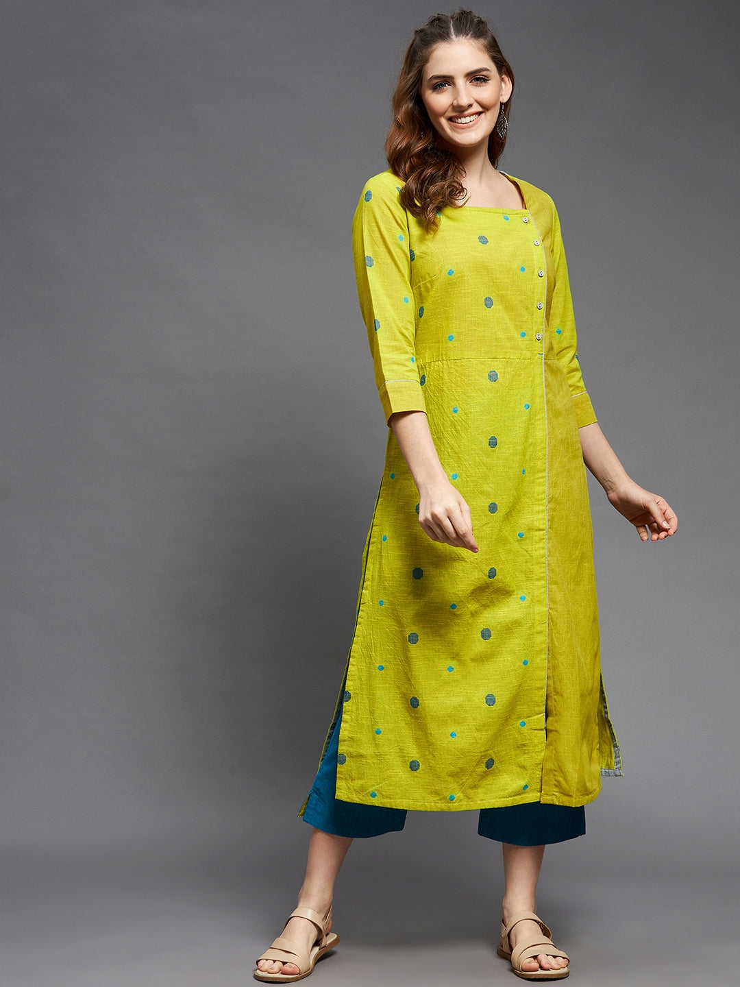 Buy Pannkh Women's Chambray Embroidered Kurta With Overlap Angarkha Style |  kurta | kurta women | kurta for women | kurtas Online at Best Prices in  India - JioMart.