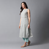 Thick & Thin Striped Single Slit Kurta & Pant Set